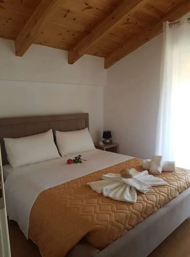 Villa Xani Himare 0*,  Albania