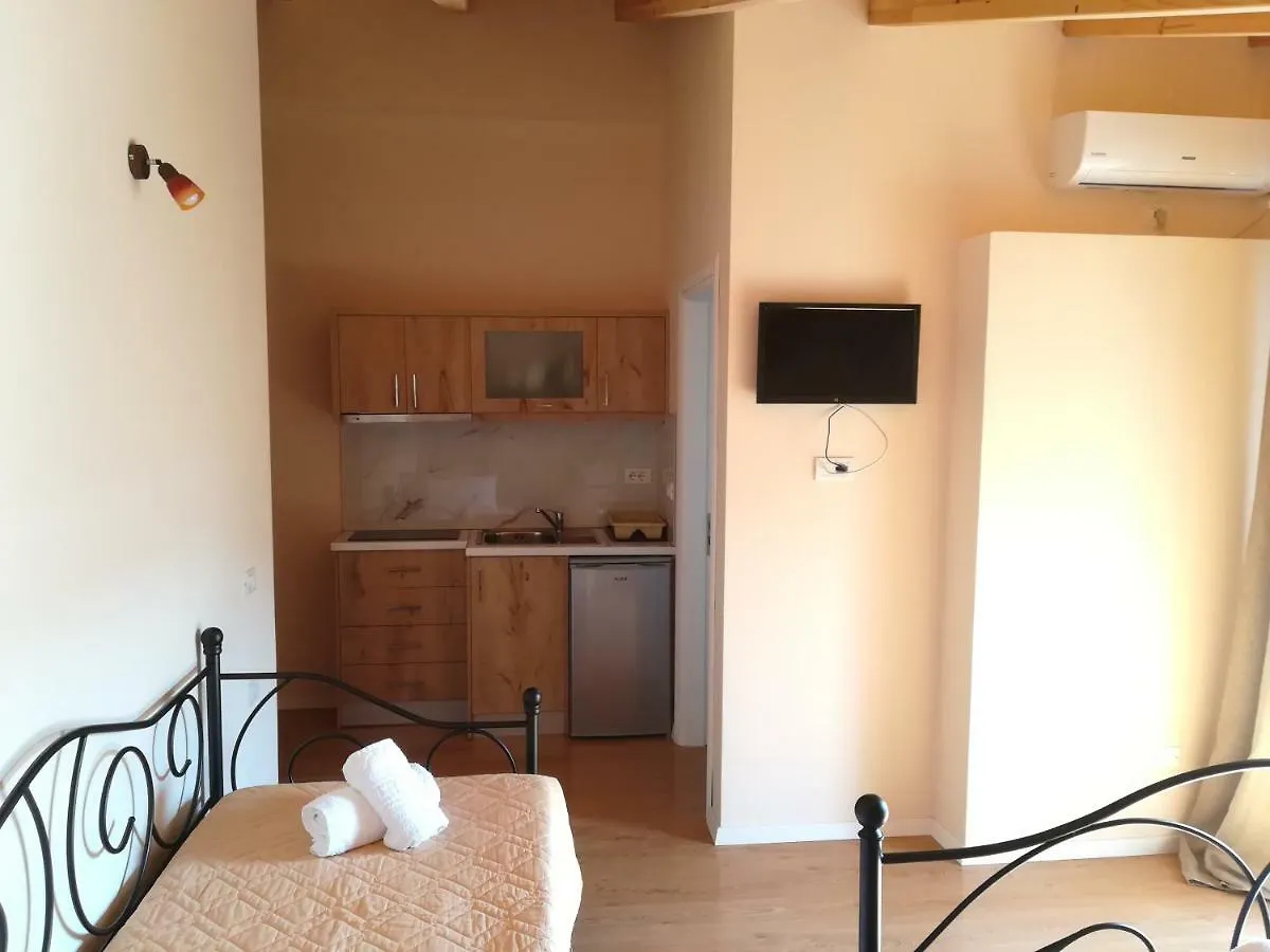 Apartment Villa Xani Himare